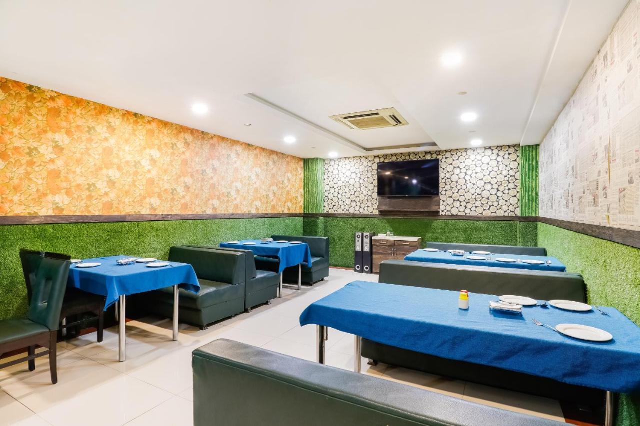 Oyo 71149 Jeet Residency Rewa Esterno foto